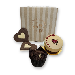 box biscotti cheesecake muffin